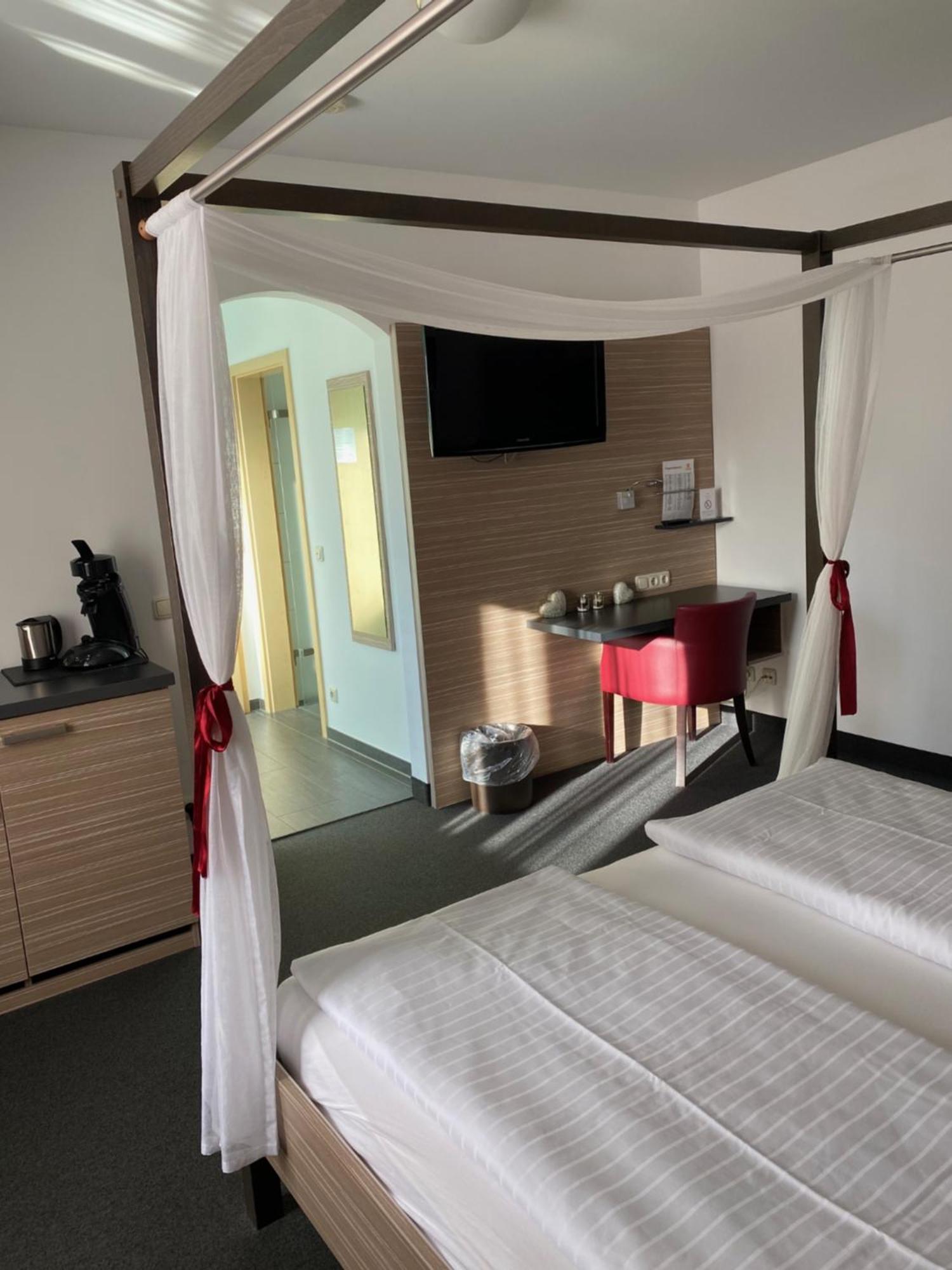 Hotel Sonnenhof Pleinfeld Kültér fotó